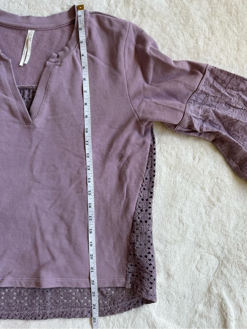 Anthropologie Cotton Lavender Lace Eyelet Balloon Sleeve V-Neck Top Size Small